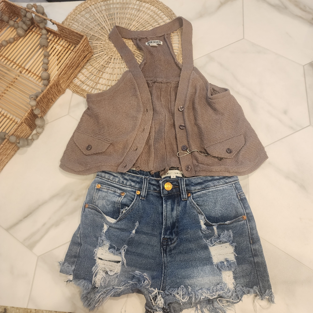Quicksilver, Size S, Cutest Ever Taupe Button Up Vest/Cardi W/Pockets & Chain